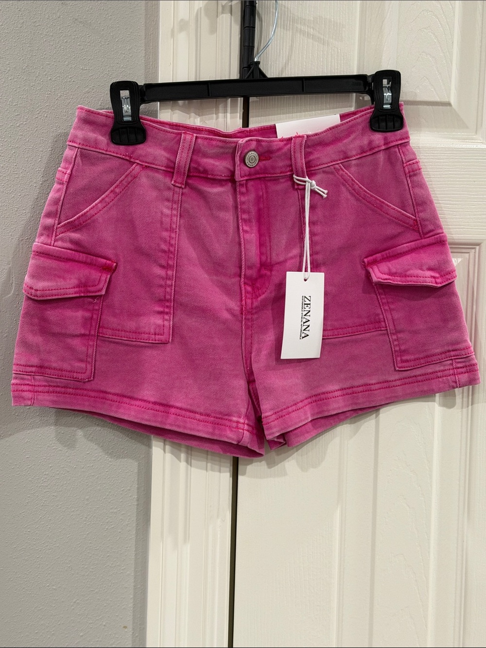 Zenana Outfitters Hot Pink Cargo Pocket Women’s Shorts - Picture 1 of 6